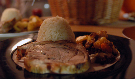Kalbsbraten mit Reis und Maronikartoffeln