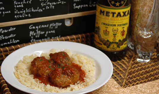 Griechische Fleischbällchen in Tomatensauce Griechische Fleischbällchen in Tomatensauce