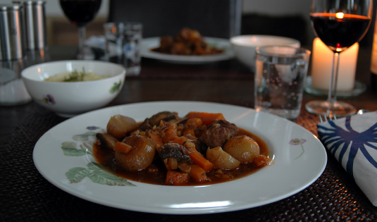 Rinderschmortopf mit Rotwein